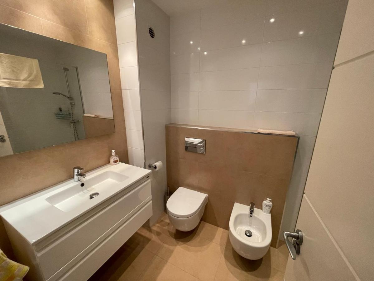 Precioso Apartamento Con Piscina Urbanizacion Playazul 캠브릴스 외부 사진